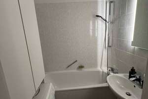2,5-Zi.-Altbau-Whg. mit kl. Wohnküche im 3. OG in München-Nymphenburg – Die vollständige Adresse der Immobilie erhältst du vom Anbieter., 80639 Nymphenburg, München – Vorschaubild 8