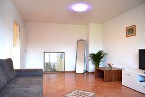 Helle 2-Zimmer-Wohnung: In 4 Min. am Bahnhof Trudering