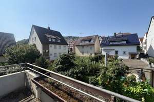 Ruhig und doch zentral: Helle 
Wohnung mit Garagenstellplatz