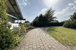 Freistehendes Einfamilienhaus mit parkähnlichem 
Anwesen und Waldgrundstück! – Alb-Donau-Kreis – Vorschaubild 8