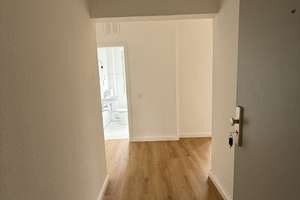 Helle, frisch sanierte Singlewohnung mit Balkon! – Erdwegstraße 5, 45356 Bochold, Essen – Vorschaubild 4