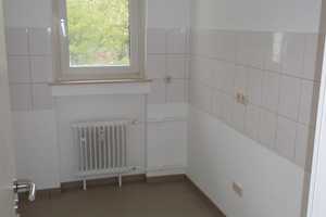 OB-Bermensfeld/Neue Mitte. Helle, kleine 3-Zimmer-Wohnung mit Balkon zu verkaufen! – Drei Knappen 18, 46047 Oberhausen – Vorschaubild 13