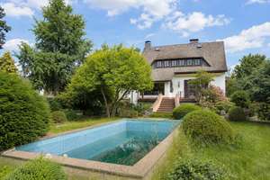 Charaktervolle Villa mit Pool, parkähnlichen Garten und zusätzlichem Grundstück in bevorzugter Lage – Die vollständige Adresse der Immobilie erhältst du vom Anbieter., 30559 Kirchrode, Hannover – Vorschaubild 4
