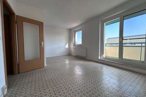 Günstige 2-Raum-Wohnung mit Balkon – Kleine Mühlenbreite 29, 39240 Calbe (Saale) – Vorschaubild 2