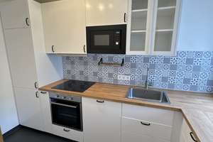 Sofort bezugsfreie 3-Zimmer-Wohnung mit Balkon, Einbauküche inklusive Tiefgaragenstelplatz – Die vollständige Adresse der Immobilie erhältst du vom Anbieter., 72760 Reutlingen-Mitte, Reutlingen – Vorschaubild 2