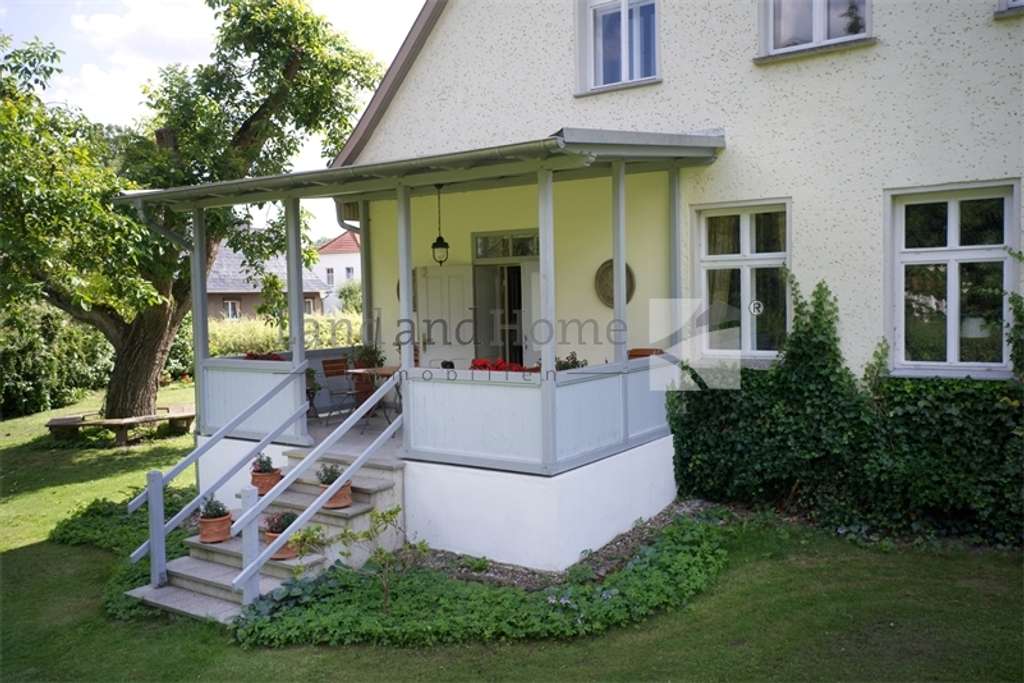 Immobilie in Grambow - Ein Refugium der Ruhe – stilvoll saniertes Pfarrhaus mit weitläufigem Privatpark - Bild 3