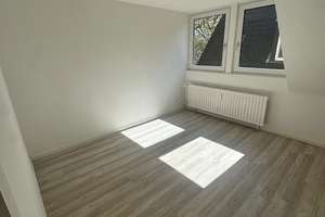 Sehr schöne sanierte 3 Zimmer Wohnung in Duisburg zu vermieten