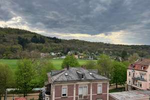 Großzügige Dachwohnung am Kurpark mit schönem Blick über die Au – Die vollständige Adresse der Immobilie erhältst du vom Anbieter., 97688 Bad Kissingen – Vorschaubild 4