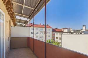 Stuttgart-West: 3 helle Zimmer mit großzügigem Balkon, ruhiger Lage & Gestaltungspotenzial – Die vollständige Adresse der Immobilie erhältst du vom Anbieter., 70176 Rosenberg, Stuttgart – Vorschaubild 1