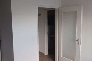 Renovierte 1,5 Zimmer Wohnung mit Einbauküche in Freiburg – 79114 Betzenhausen-Bischofslinde, Freiburg im Breisgau – Vorschaubild 3