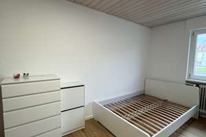 Möbliertes Zimmer frei in 4er WG (Karlsruhe Durlach) – Die vollständige Adresse der Immobilie erhältst du vom Anbieter., 76227 Durlach, Karlsruhe – Vorschaubild 2