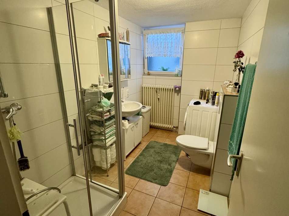 Wohnung UG - Badezimmer