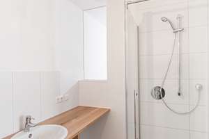 2-Zimmer-Appartement, Erdgeschoss mit Küche und Garten – Zeughausgasse 13, 89073 Mitte, Ulm – Vorschaubild 2
