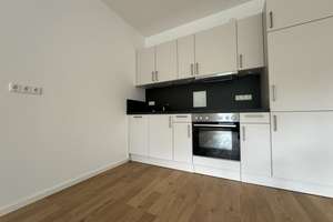 TOP - 3 Zimmer Wohnung, hochwertig saniert,  mit neuer Einbauküche, Westbalkon – Herbert-Tschäpe-Straße 26, 10369 Fennpfuhl, Berlin – Vorschaubild 4