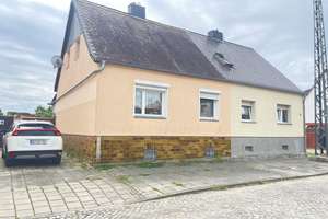 Eine Doppelhaushälfte wartet auf neue Bewohner – Die vollständige Adresse der Immobilie erhältst du vom Anbieter., 6846 Kleinkühnau, Dessau-Roßlau – Vorschaubild 1