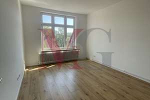 Charmante 2 - Zimmer Dachgeschosswohnung zur Miete  – Werftstraße  134, 26382 Bant, Wilhelmshaven – Vorschaubild 2