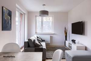 5-Zimmer-Wohnung nebst Balkon + provisionsfrei +