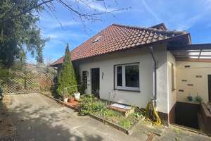Haus mit Potenzial auf weitläufigem Grundstück – Die vollständige Adresse der Immobilie erhältst du vom Anbieter., 33649 Brackwede, Bielefeld – Vorschaubild 2