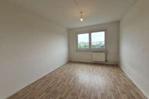 **JETZT EINZIEHEN**2-Zimmer-Wohnung // Balkon // 3.OG // Bad mit Wanne // ab Sofort – Plovdiver Straße 6, 4205 Grünau-Nord, Leipzig – Vorschaubild 6
