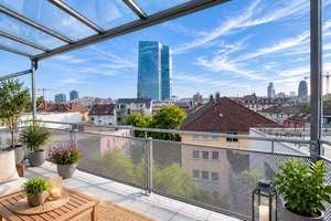 Skyline-Flair mit EZB-Blick – Stilvolle 3-Zimmer-Wohnung mit überdachtem Balkon