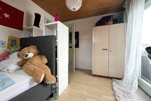 Provisionsfrei! Charmante Doppelhaushälfte + Garage in ruhiger Lage von Jettingen – Die vollständige Adresse der Immobilie erhältst du vom Anbieter., 71131 Jettingen – Vorschaubild 22
