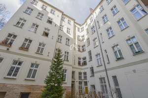 SUPERINTERESSANTE UND KLASSISCH SCHÖNE ALTBAUWOHNUNG! RUHIG LAGE IM GARTENHAUS! PROVISIONSFREI! – Greifswalder Straße 150, 10409 Prenzlauer Berg, Berlin – Vorschaubild 19