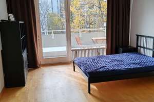 Schönes WG-Zimmer mit eigenem Balkon – Lerchenauer Str 4, 80809 Am Luitpoldpark, München – Vorschaubild 2