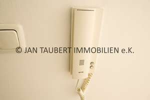 *** SONNIGER BALKON IN DER ENDETAGE*** - helle renovierte 2-Zimmer-Wohnung mit LIFT – Timmendorfer Straße 00, 22147 Rahlstedt, Hamburg – Vorschaubild 9