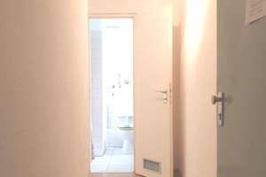 TEILMÖBLIERT - NEU  RENOVIERT! 1- Zi-App. m. s/w Balkon, Parkett, Kfz-Stellplatz, HSM,Ab 15. 9. FREI – Die vollständige Adresse der Immobilie erhältst du vom Anbieter., 70197 Kräherwald, Stuttgart – Vorschaubild 4