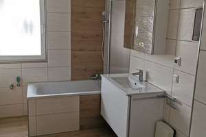 Attraktive 3 Zimmer Maisonette-Wohnung mit Balkon, neuer EBK, saniertem Bad und Stellplatz – Die vollständige Adresse der Immobilie erhältst du vom Anbieter., 4319 Engelsdorf, Leipzig – Vorschaubild 7