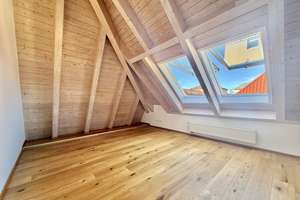 Raum, Licht, Leben – 3 Zimmer im Dachgeschoss – Die vollständige Adresse der Immobilie erhältst du vom Anbieter., 86169 Lechhausen-West, Augsburg – Vorschaubild 5