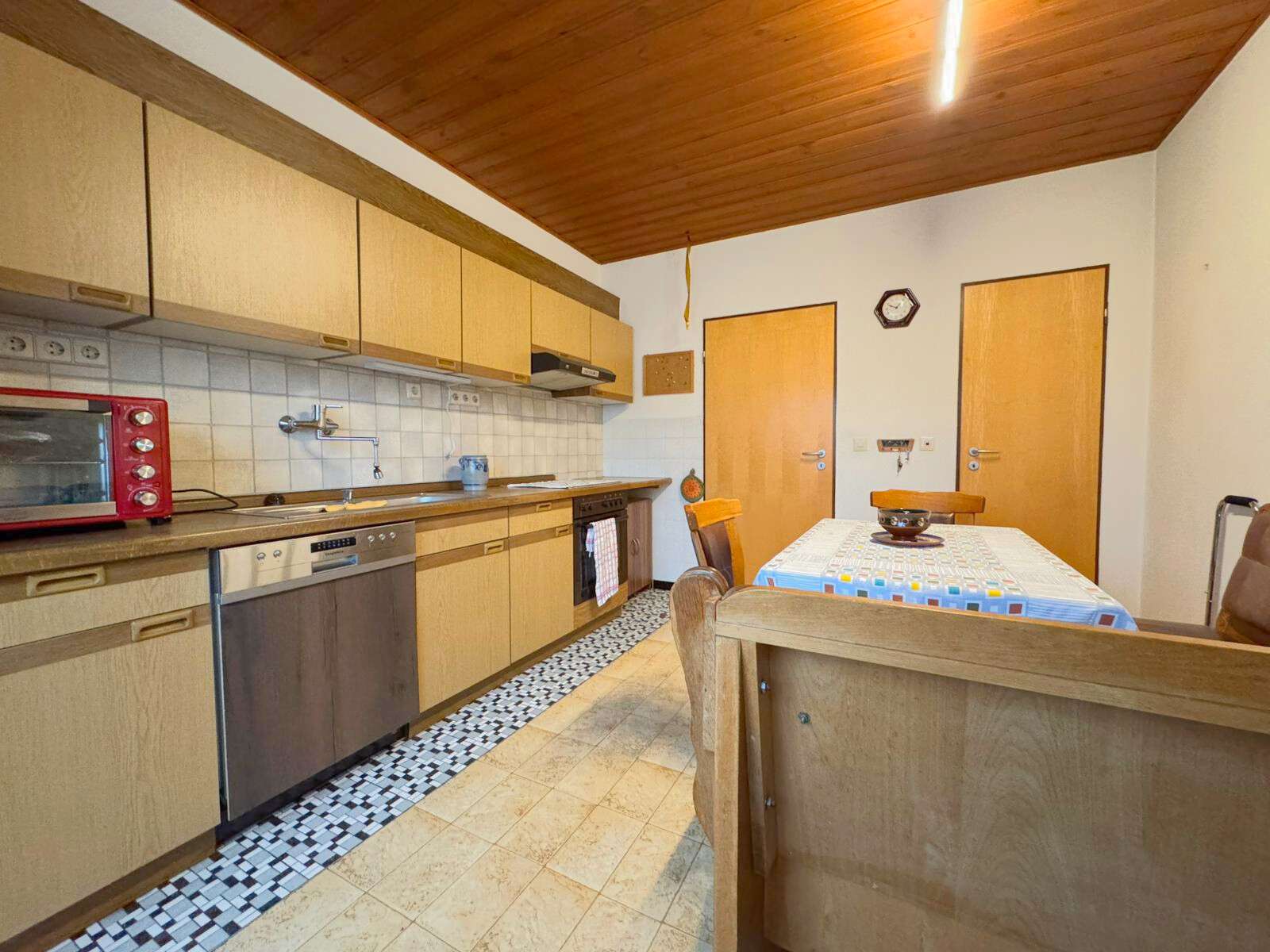 Immobilie in Homberg (Ohm) - Gepflegtes Zweifamilienhaus in zentraler Lage von Homberg/ Ohm - Bild 15