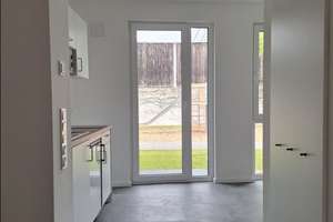 Erstbezug - Modernes möbliertes Apartment mit Terrasse in zentraler Augsburg-Lage – Tunnelstraße 94, 86156 Kriegshaber, Augsburg – Vorschaubild 2