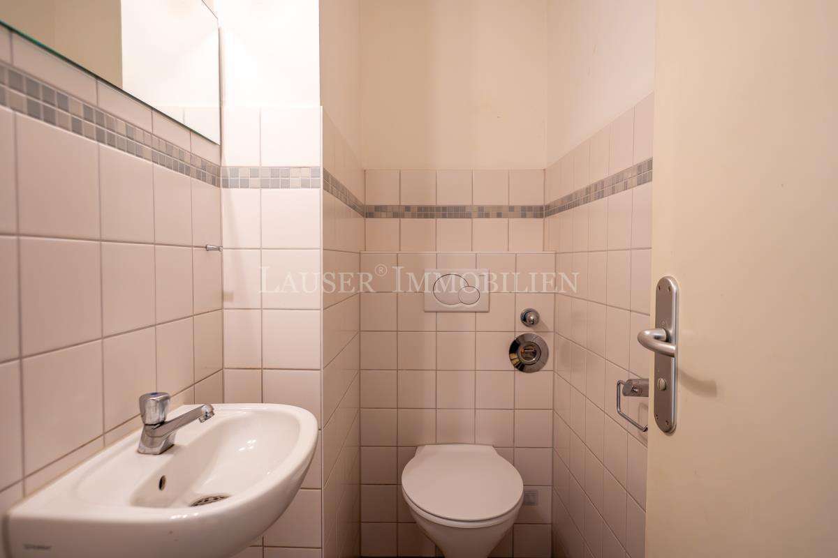 Lichtdurchflutete Drei-Zimmer-Citywohnung mit Balkon am Berliner Platz - Foto 4