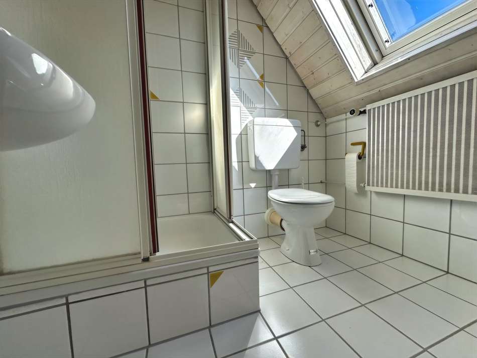 Zweites TL- Badezimmer