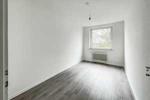 3,5 Zimmer –  renoviert – ruhige Lage – Balkon – Gaußstraße 12, 44879 Bochum – Vorschaubild 7