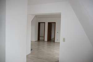 !! VIEL PLATZ FÜR DIE FAMILIE !! 4,5 R. DG, WOHNUNG, ca.98 m2 WFL, IN DER GELSENKIRCHENER - CITY !! – Knappenstr. 28, 45879 Neustadt, Gelsenkirchen – Vorschaubild 2
