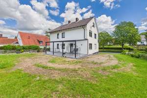 Hochwertig saniertes Zweifamilienhaus mit Terrasse, Balkon & Ausbaureserve – Die vollständige Adresse der Immobilie erhältst du vom Anbieter., 32584 Löhne – Vorschaubild 3