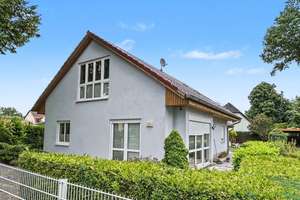 Für die kleine Familie! Schönes Haus auf pflegeleichtem Grundstück in Bernau/ Schönow