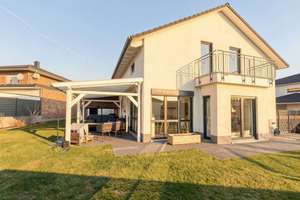 Modernes, energieeffizientes Einfamilienhaus inkl. Salzwasserpool, Einbauküche&Garage bei Wolfsburg! – Spatzenring 37, 38479 Tappenbeck – Vorschaubild 17