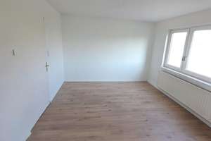 frisch renovierte 2-Zimmer-Wohnung mit neuer Einbauküche in Mannheim-Lindenhof – Die vollständige Adresse der Immobilie erhältst du vom Anbieter., 68163 Lindenhof, Mannheim – Vorschaubild 2
