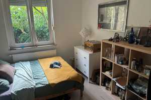 Stilvolle 3-Raum-Erdgeschosswohnung mit Balkon und Einbauküche in Aachen – Aachen – Vorschaubild 2