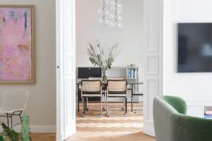 Lichtdurchflutete sanierte denkmalgeschützte Wohnung