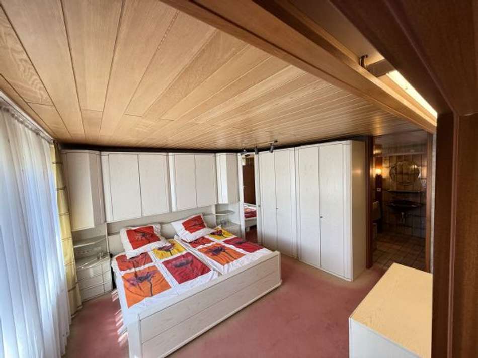 10 Schlafzimmer EG