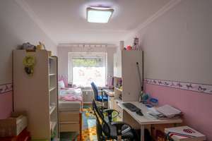 Helle 4-Zimmer-Wohnung mit ca. 104 m², sonnigem Balkon und großzügiger Raumaufteilung – Die vollständige Adresse der Immobilie erhältst du vom Anbieter., 41065 Dahl, Mönchengladbach – Vorschaubild 3