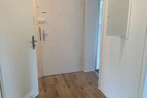 Blick ins Grüne: komplett sanierte 2-Zimmer-Wohnung mit Balkon – Fischweiher 20-32, 45307 Kray, Essen – Vorschaubild 4