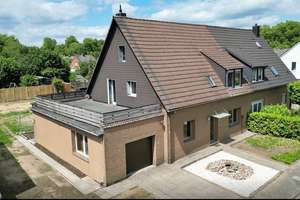 FAMILIENFREUNDLICHES GENERATIONENHAUS MIT GROSSEM GARTEN ZUM GRUNDSTÜCKSPREIS – Sodenstr. 5, 40593 Urdenbach, Düsseldorf – Vorschaubild 2