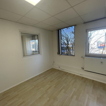 Attraktive Hallenfläche mit Büro | moderne Ausstattung | sehr gute Verkehrsanbindung