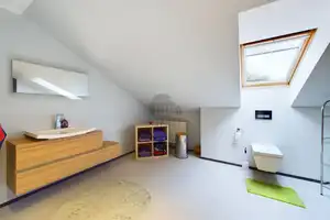 Barrierefreies Energiesparhaus mit ausgebautem Dachgeschoss, optional für zweite Wohneinheit – Oldenburg (Oldenburg) – Vorschaubild 19
