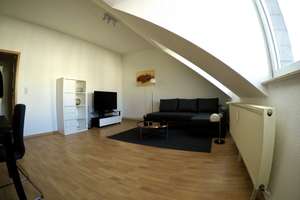 Sehr schöne 2-Zimmer DG Whg, renoviert, möbliert + Einbauküche – Hintere Schöneworth 17, 30167 Nordstadt, Hannover – Vorschaubild 9